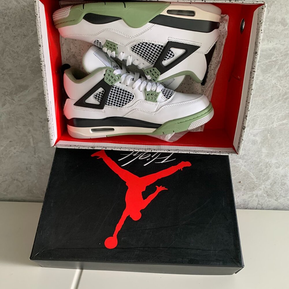 Jordan 4 Retro Seafoam Mesh Women's Sneaker